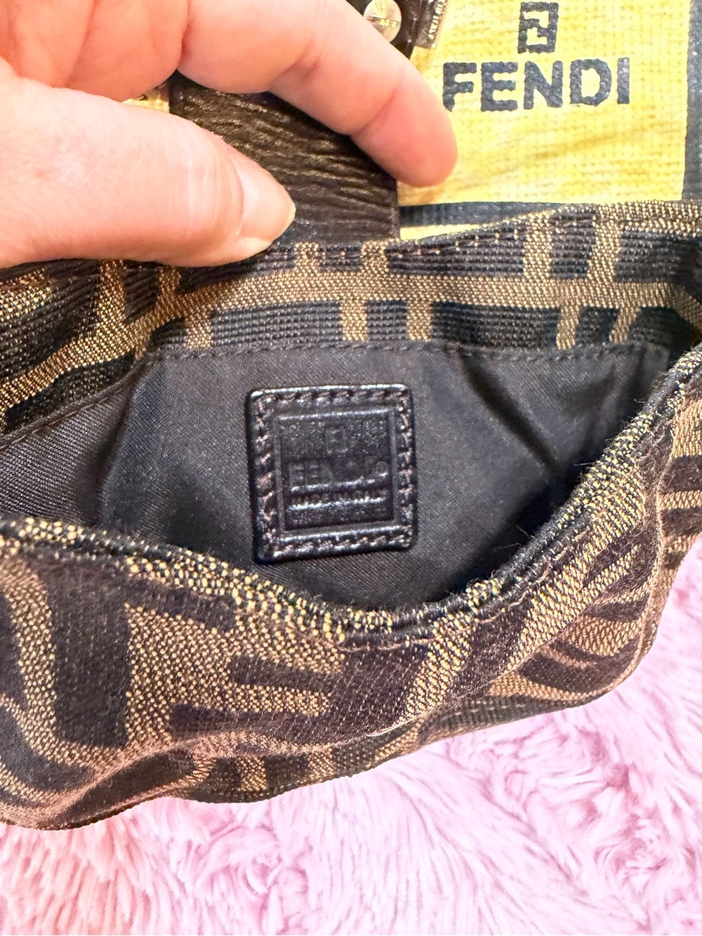 🔥EUC Authentic Fendi Mini Crescent Bag With Iconic FF Canvas - Picture 7 of 10